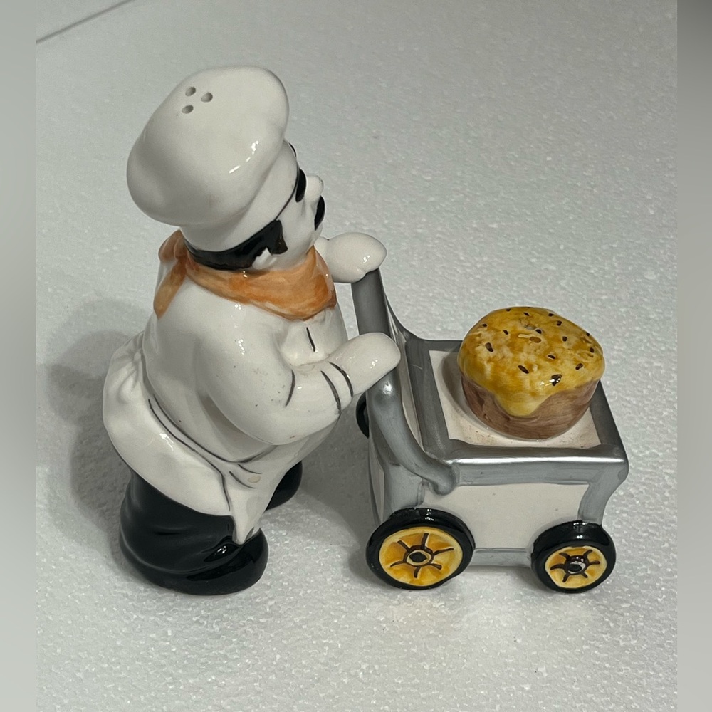 Salt and Pepper Shakers Chef with Cart